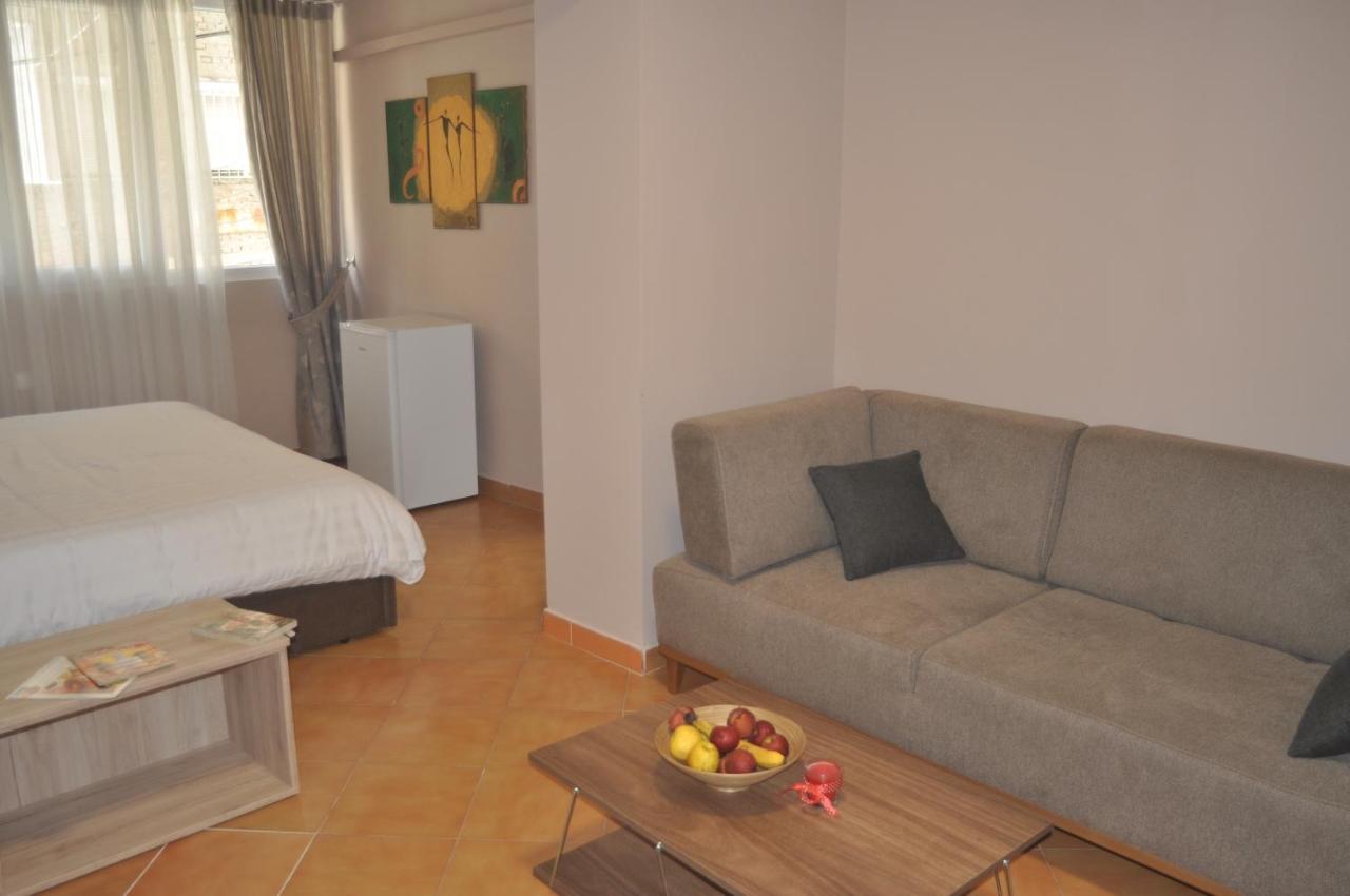 Bliri Myslym Shyri Appartement Tirana Buitenkant foto