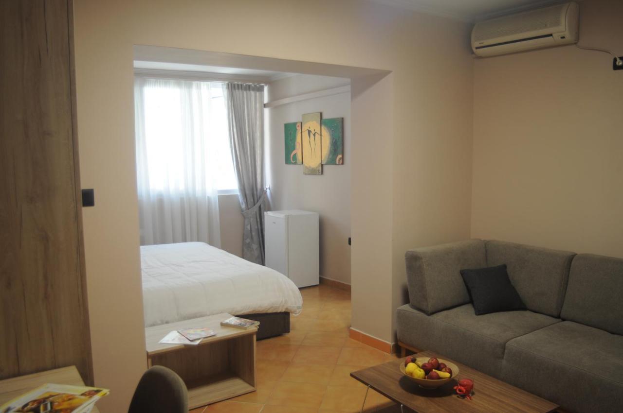 Bliri Myslym Shyri Appartement Tirana Buitenkant foto