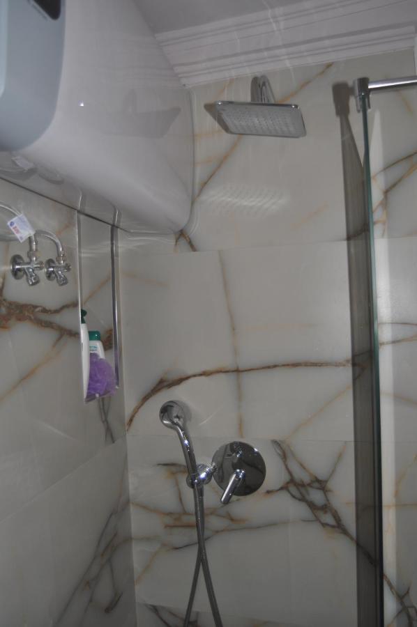 Bliri Myslym Shyri Appartement Tirana Buitenkant foto