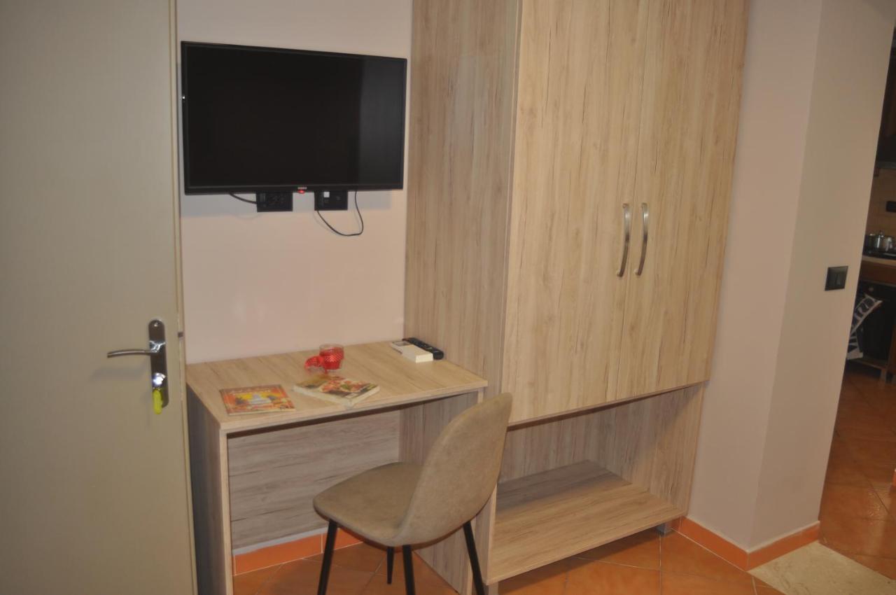 Bliri Myslym Shyri Appartement Tirana Buitenkant foto