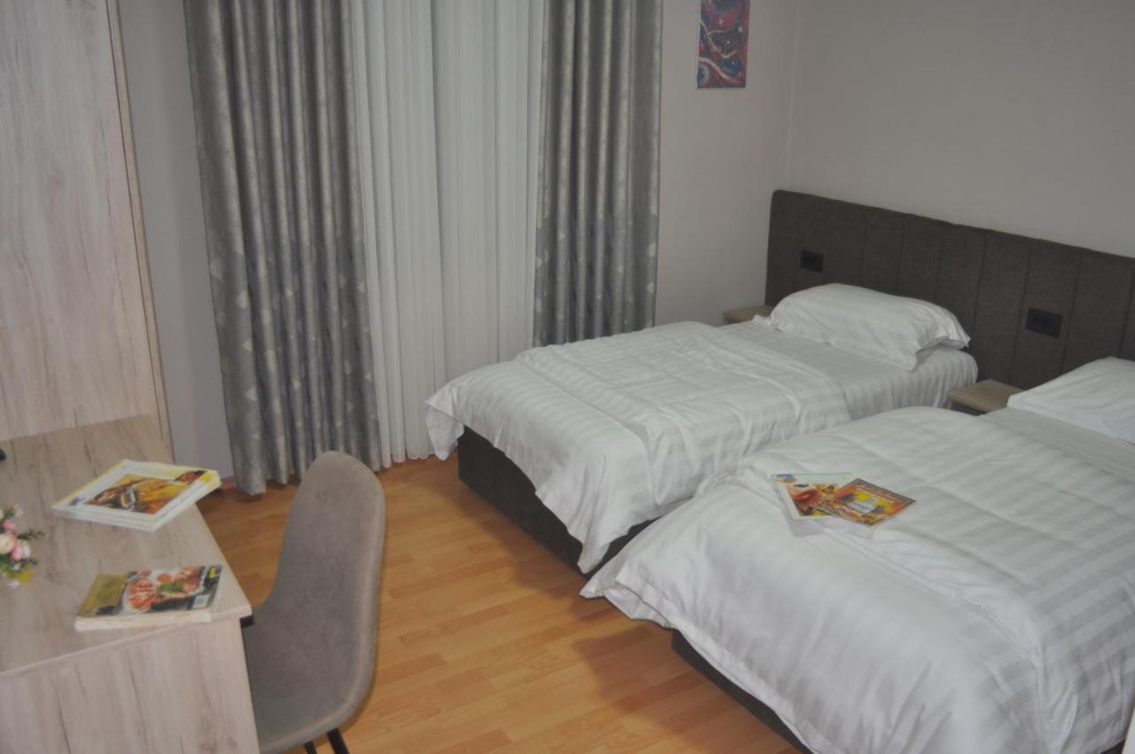 Bliri Myslym Shyri Appartement Tirana Buitenkant foto