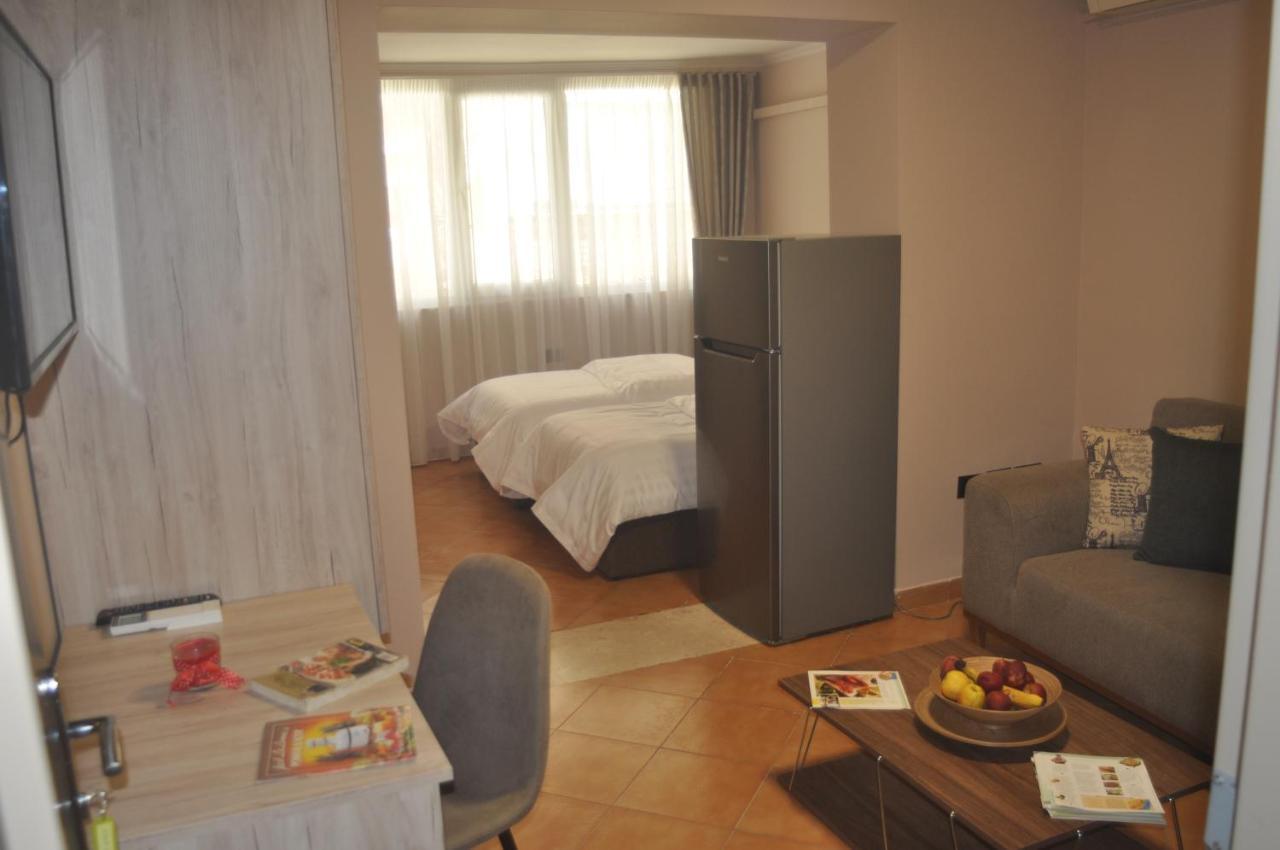 Bliri Myslym Shyri Appartement Tirana Buitenkant foto