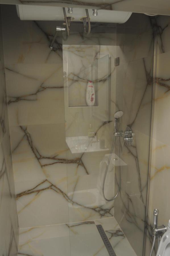Bliri Myslym Shyri Appartement Tirana Buitenkant foto