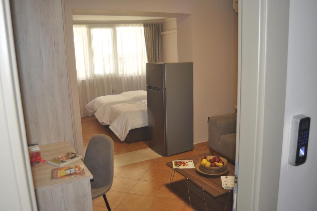 Bliri Myslym Shyri Appartement Tirana Buitenkant foto